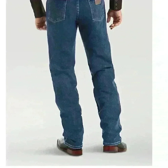 Men’s 42 x 30 cowboy cut Wrangler denim - Picture 5 of 6